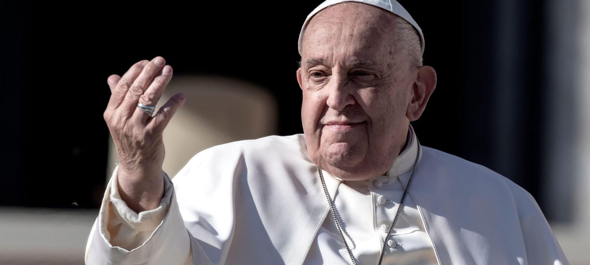 La Vida del Papa Francisco: Un Legado de Humildad y Servicio